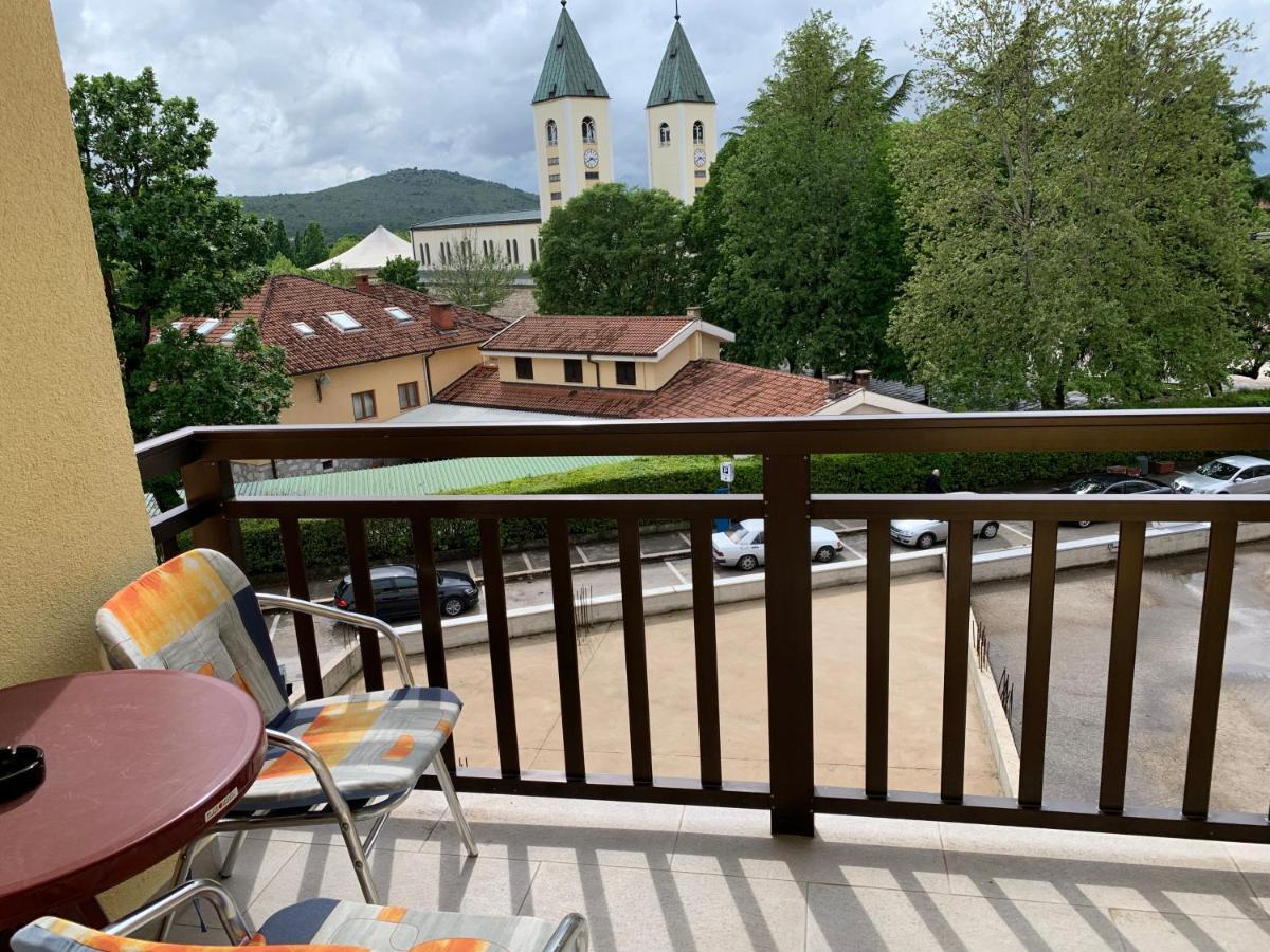Pansion Mate & Dds Bed & Breakfast Medugorje Bagian luar foto