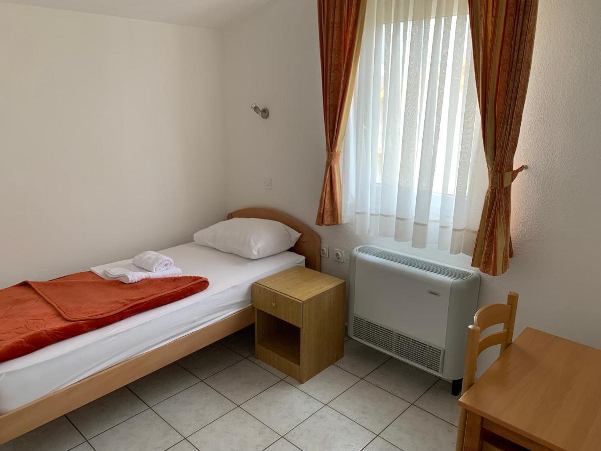 Pansion Mate & Dds Bed & Breakfast Medugorje Bagian luar foto