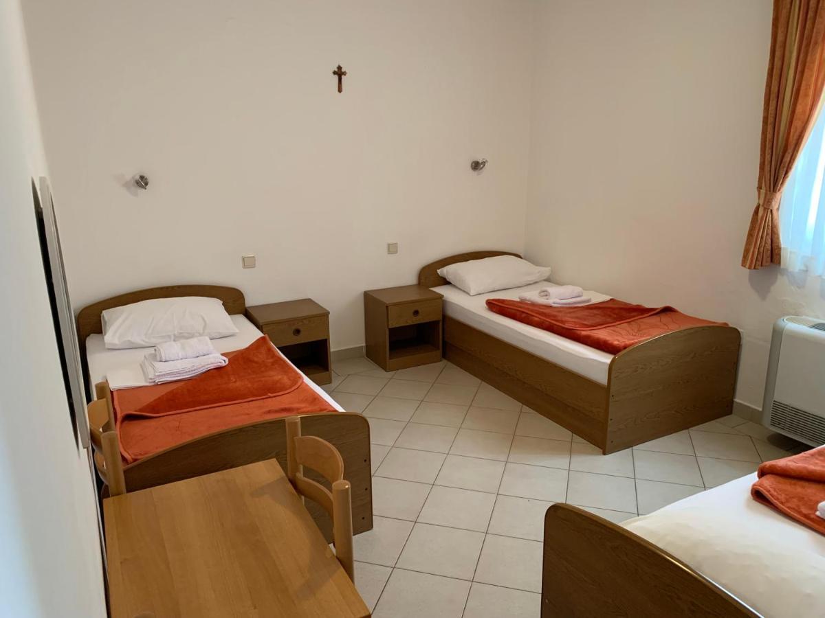 Pansion Mate & Dds Bed & Breakfast Medugorje Bagian luar foto